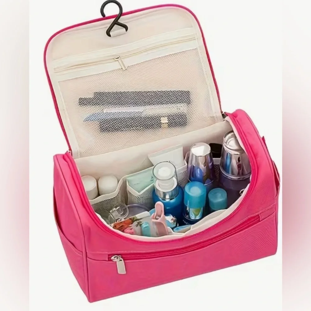 ❤️❤️SANRIO MYSTERY BUNDLE with Pink Hello Kitty Travel Make-Up Bag